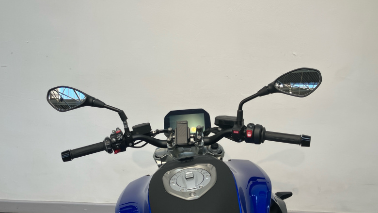 BMW R1300 R SE (25MY)